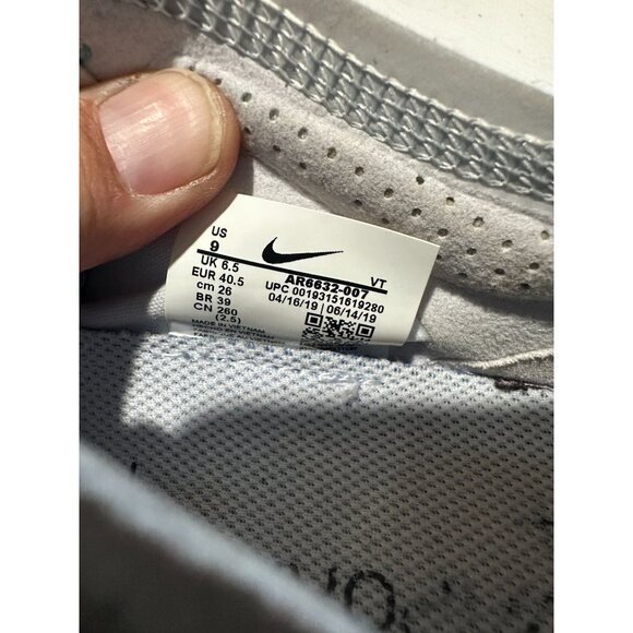 Nike Women's Airmax plus shoes 9 - Gray, Pink, and Teal - Picture 8 of 8